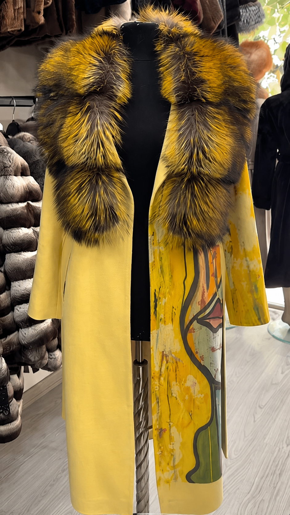 Cashmere Coat with Fox-Fur Collar – Order Only